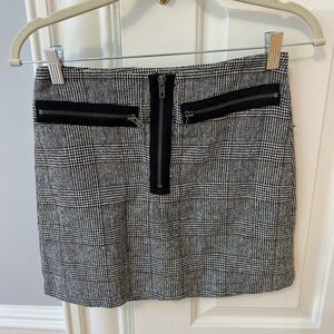 Elegant Black and White Checkered Mini Skirt